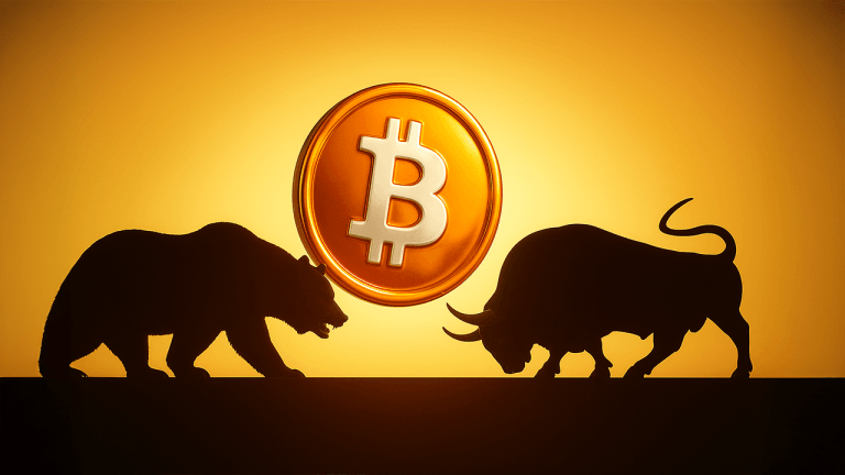 Bitcoin Slides Under 2K as Derivatives Market Flashes Divergence